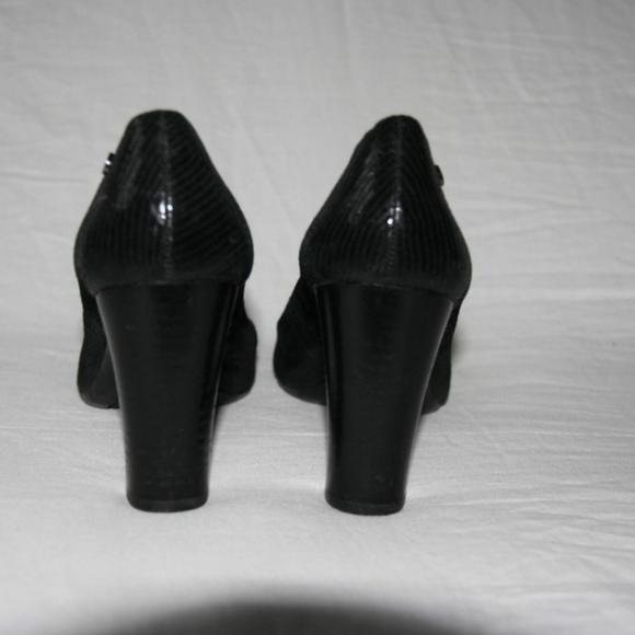 Calvin Klein faux leather black heels - Picture 4 of 8